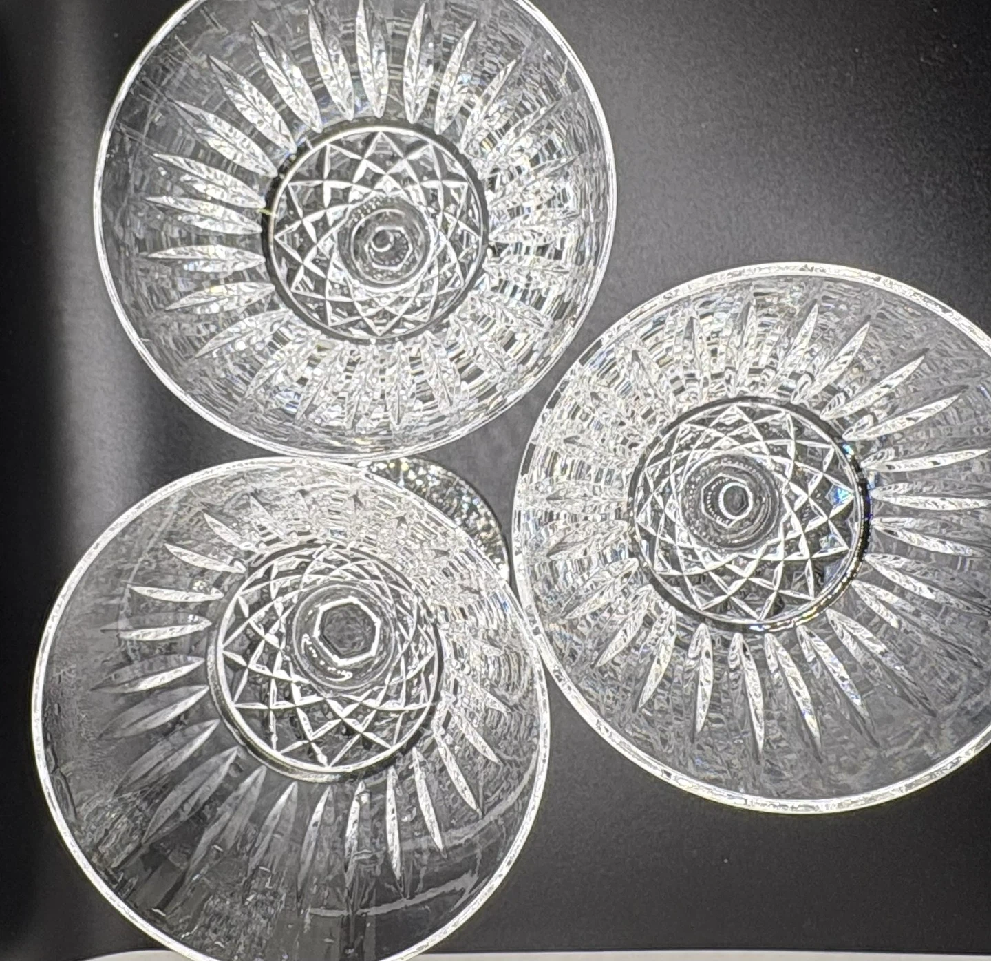 Signed Set of 3 Crystal Waterford Maeve Wine Glasses - photo 3
