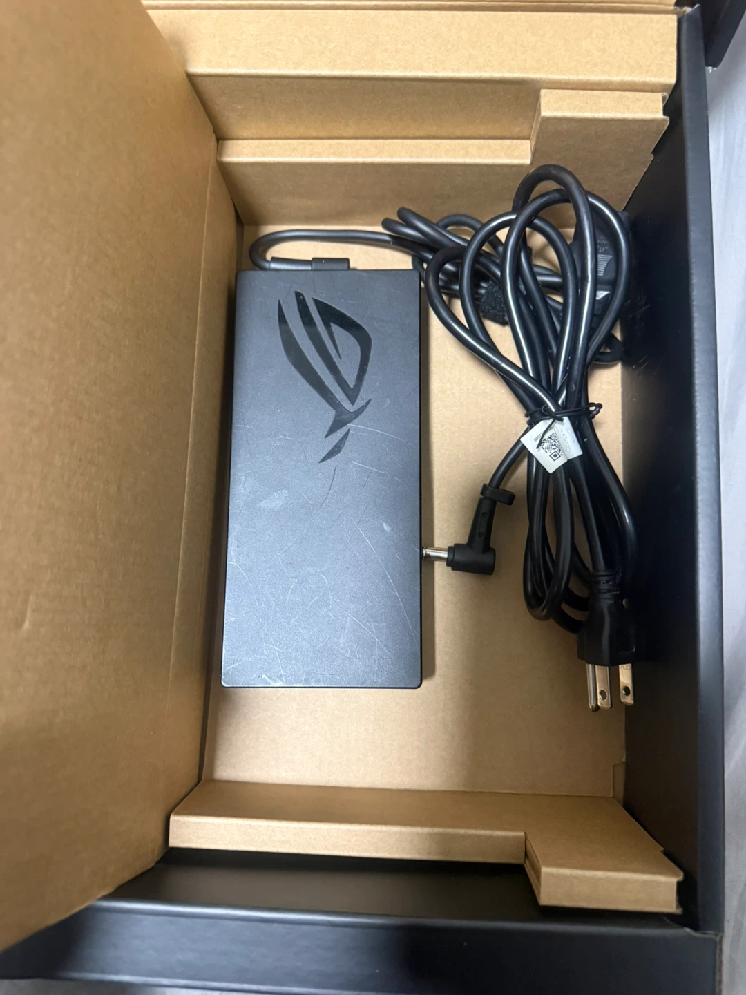 ASUS ROG Strix Gaming Laptop - photo 3