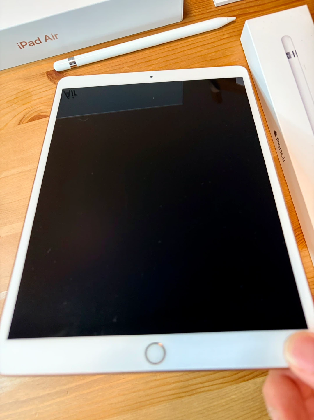 Apple iPad Air 3rd Gen (256GB Wi-Fi) + Apple Pencil – Rose Gold - photo 3