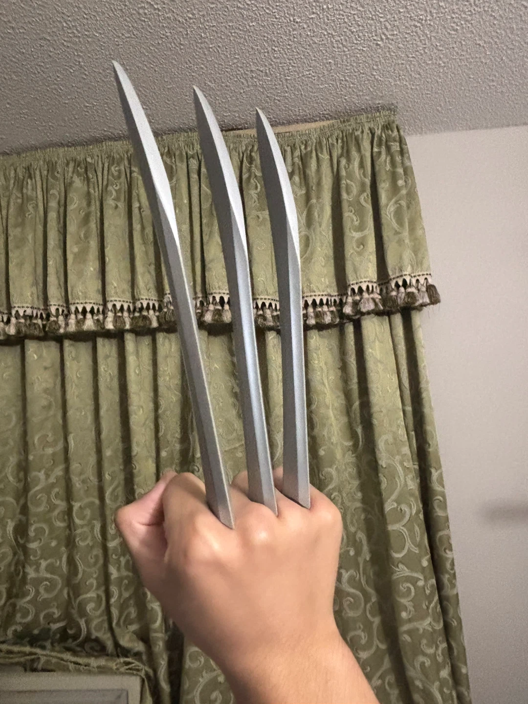 Screen Accurate Wolverine Claws by DarkMatterProps