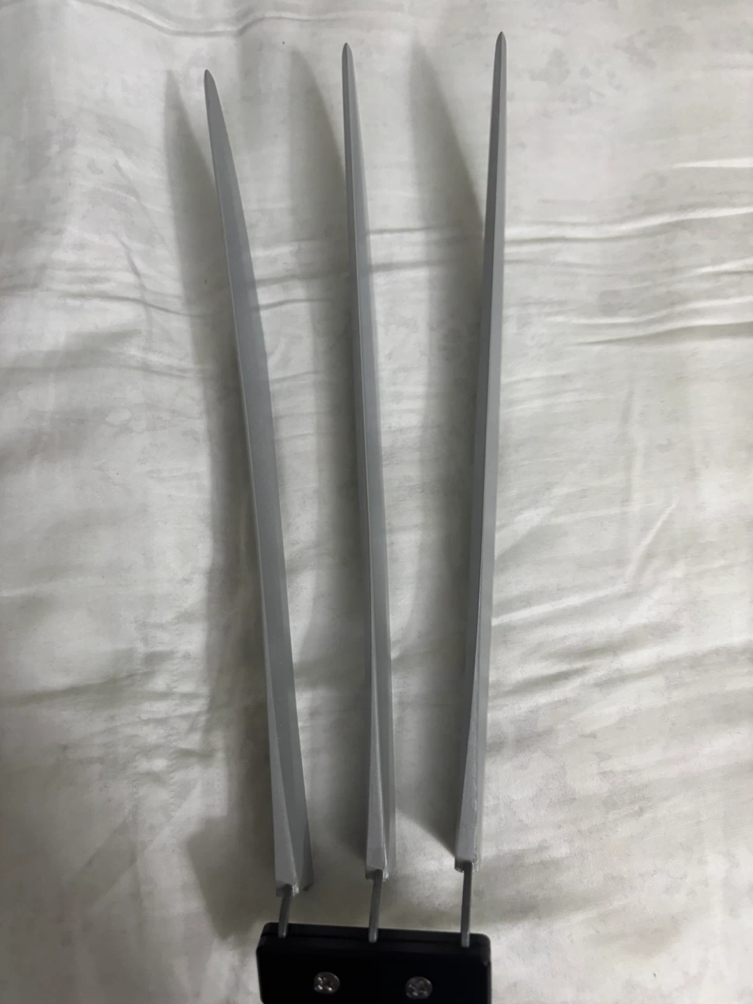 Screen Accurate Wolverine Claws by DarkMatterProps - photo 5