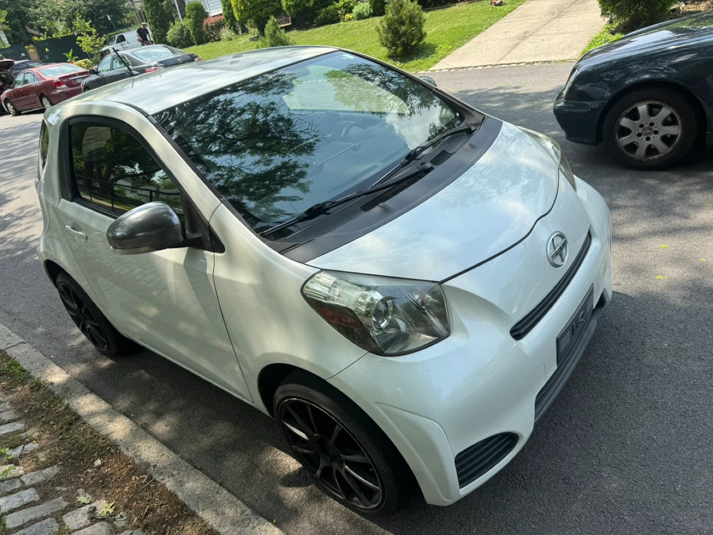 White Scion IQ 2012 - photo 4