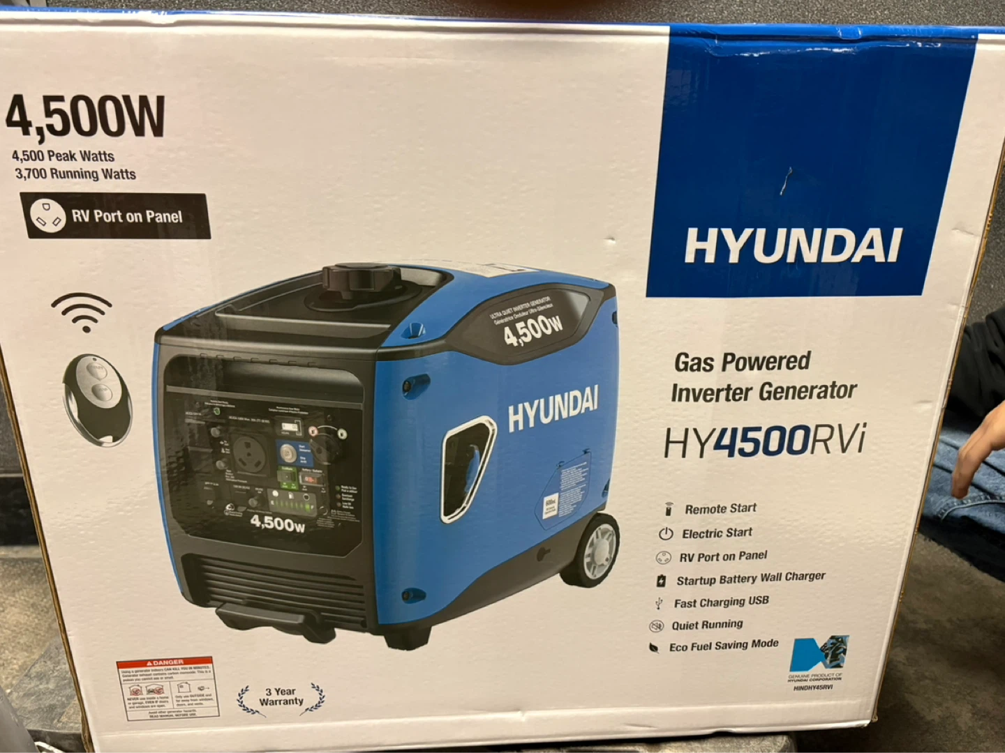 Brand New Hyundai HY4500RVi Inverter Generator receipt inc - photo 5