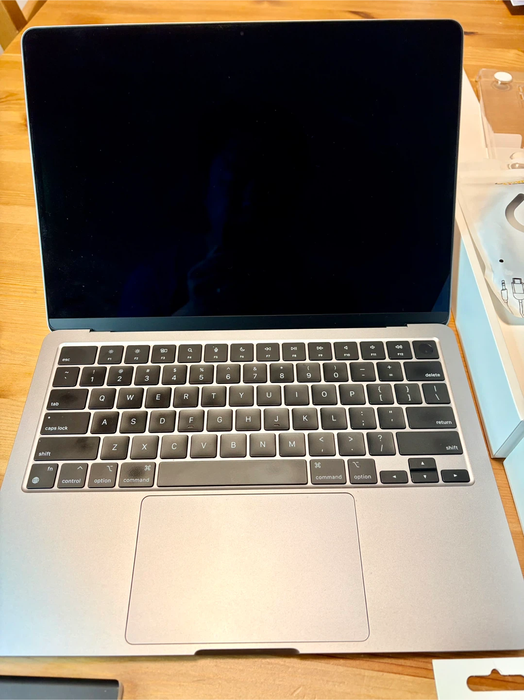 Apple MacBook Air M2 13.6” 16GB RAM / 512GB SSD + Accessories - photo 2