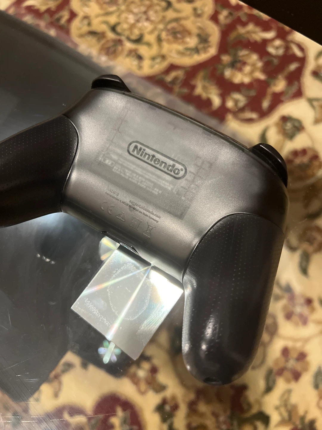 Nintendo Switch Pro Controller - photo 2