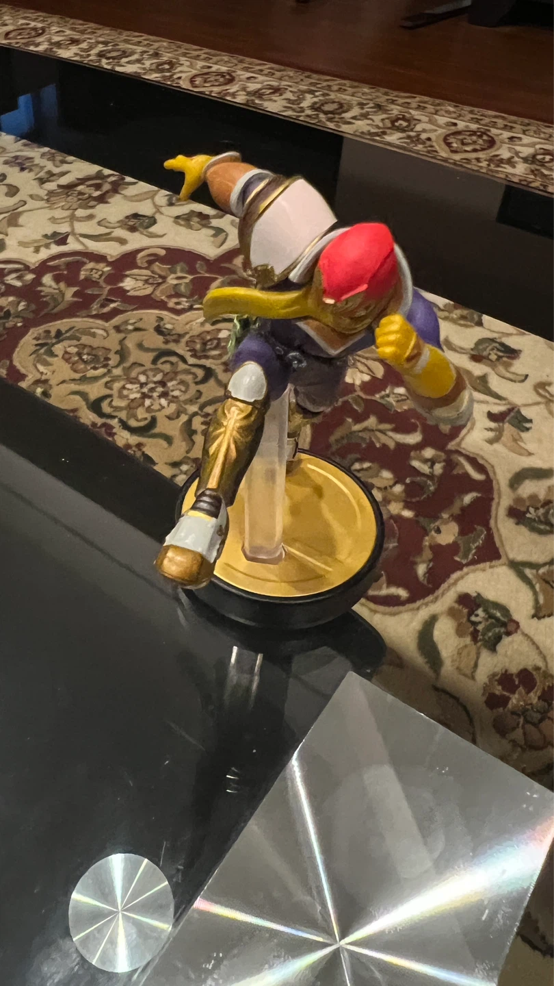 Nintendo Amiibo Captain Falcon Figure - photo 2