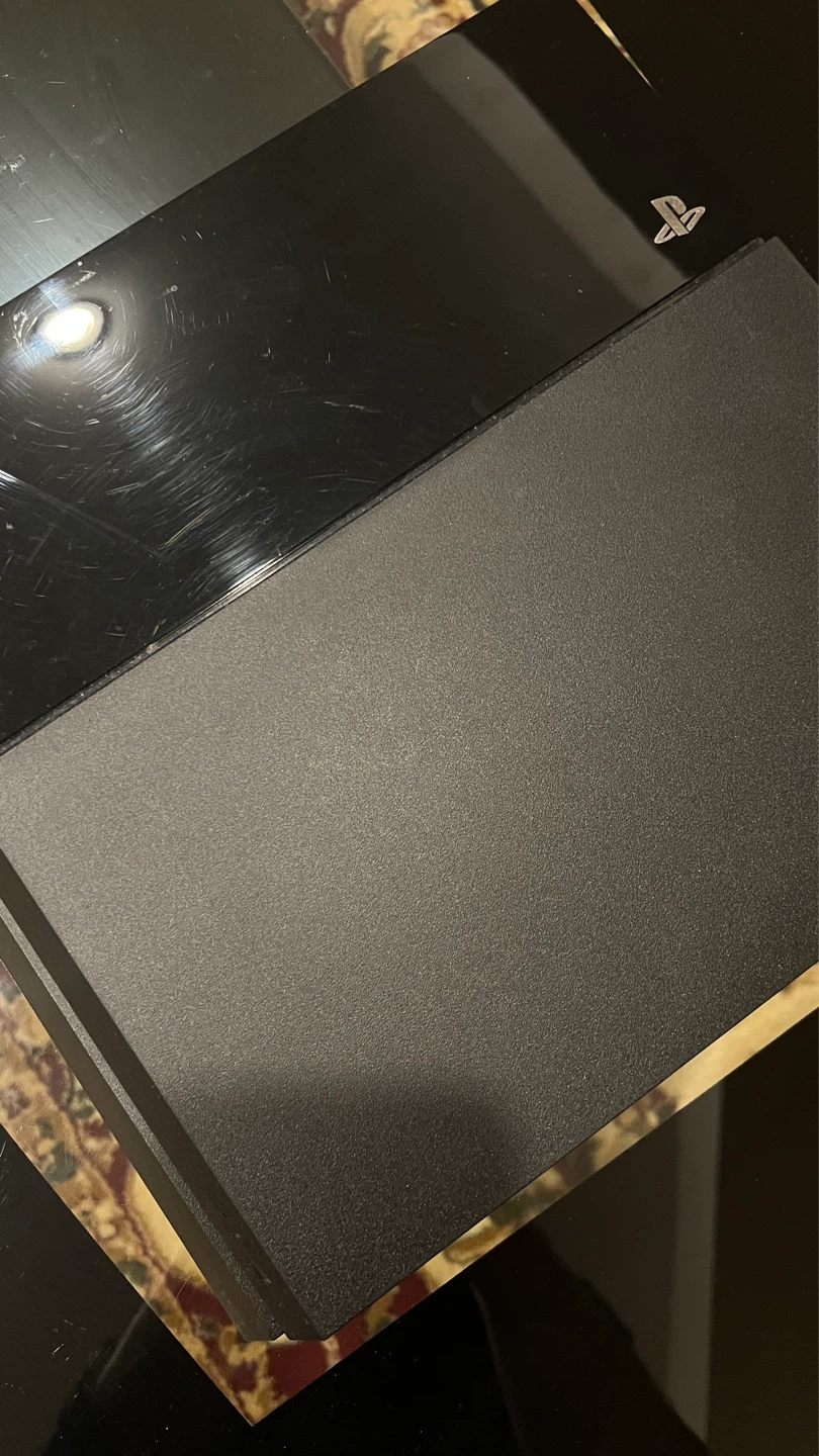 Sony PlayStation 4 with Dualshock 4 and Power Cable - photo 2