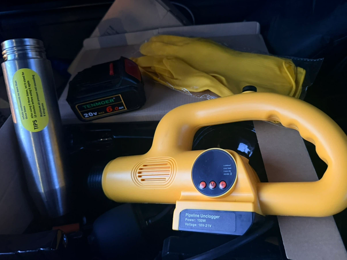 Electric Pipeline Unclogger with Battery