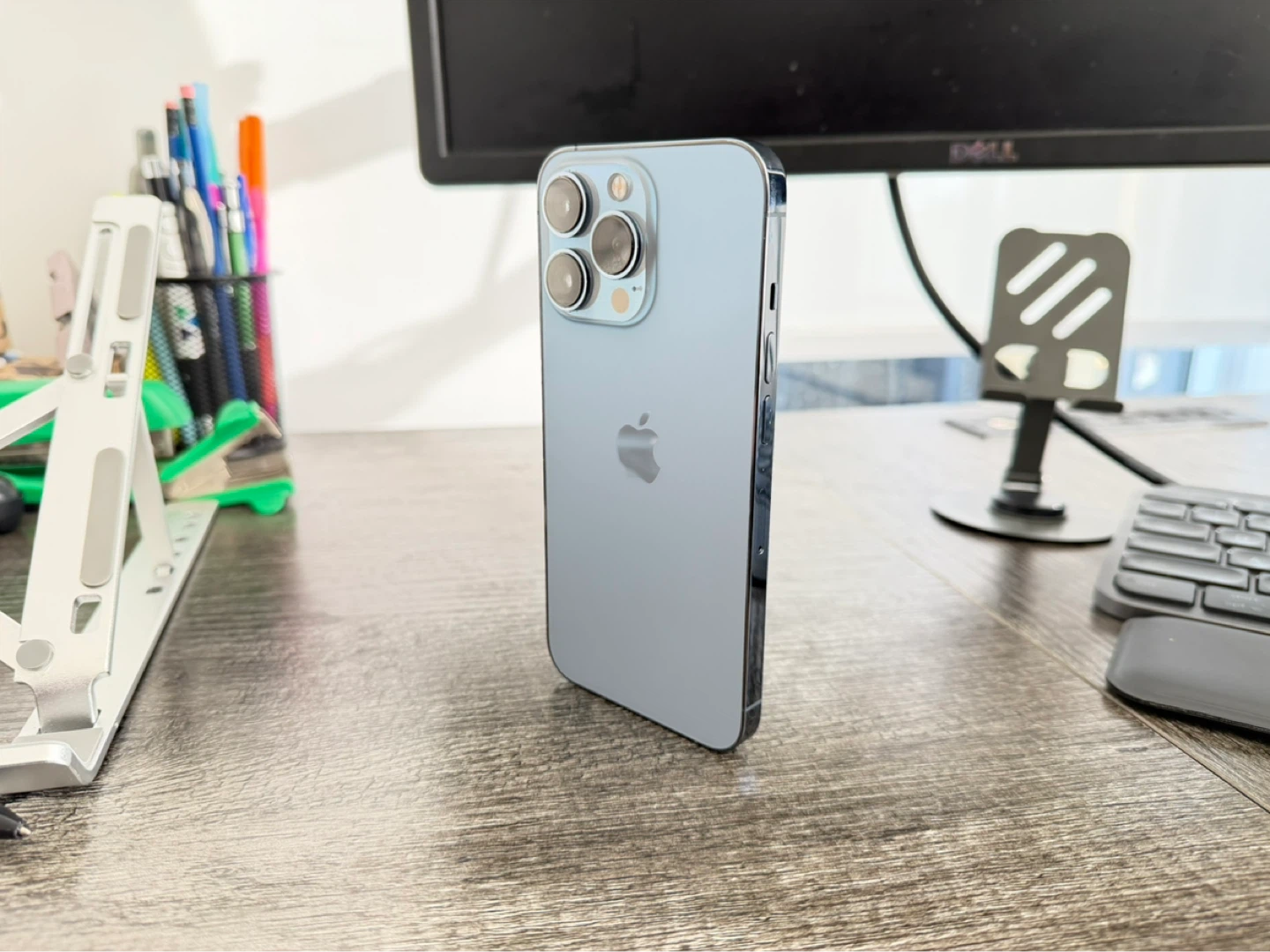 Apple iPhone 13 Pro Sierra Blue - photo 2