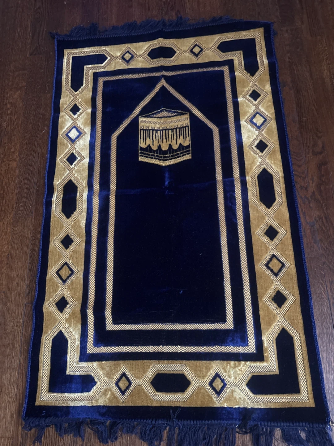 New Navy Blue Prayer Rug with Gold Kaaba Design - photo 5