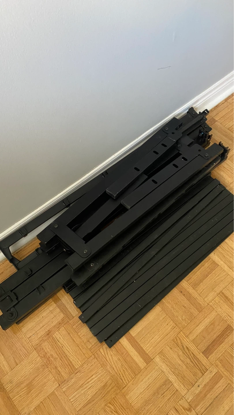 Queen Metal Bed Frame – Strong & Easy to Assemble - photo 4