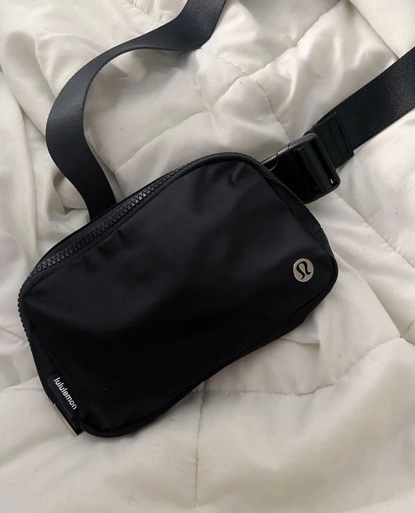Lululemon Belt Bag – Black