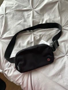 Lululemon Belt Bag – Black - photo 3