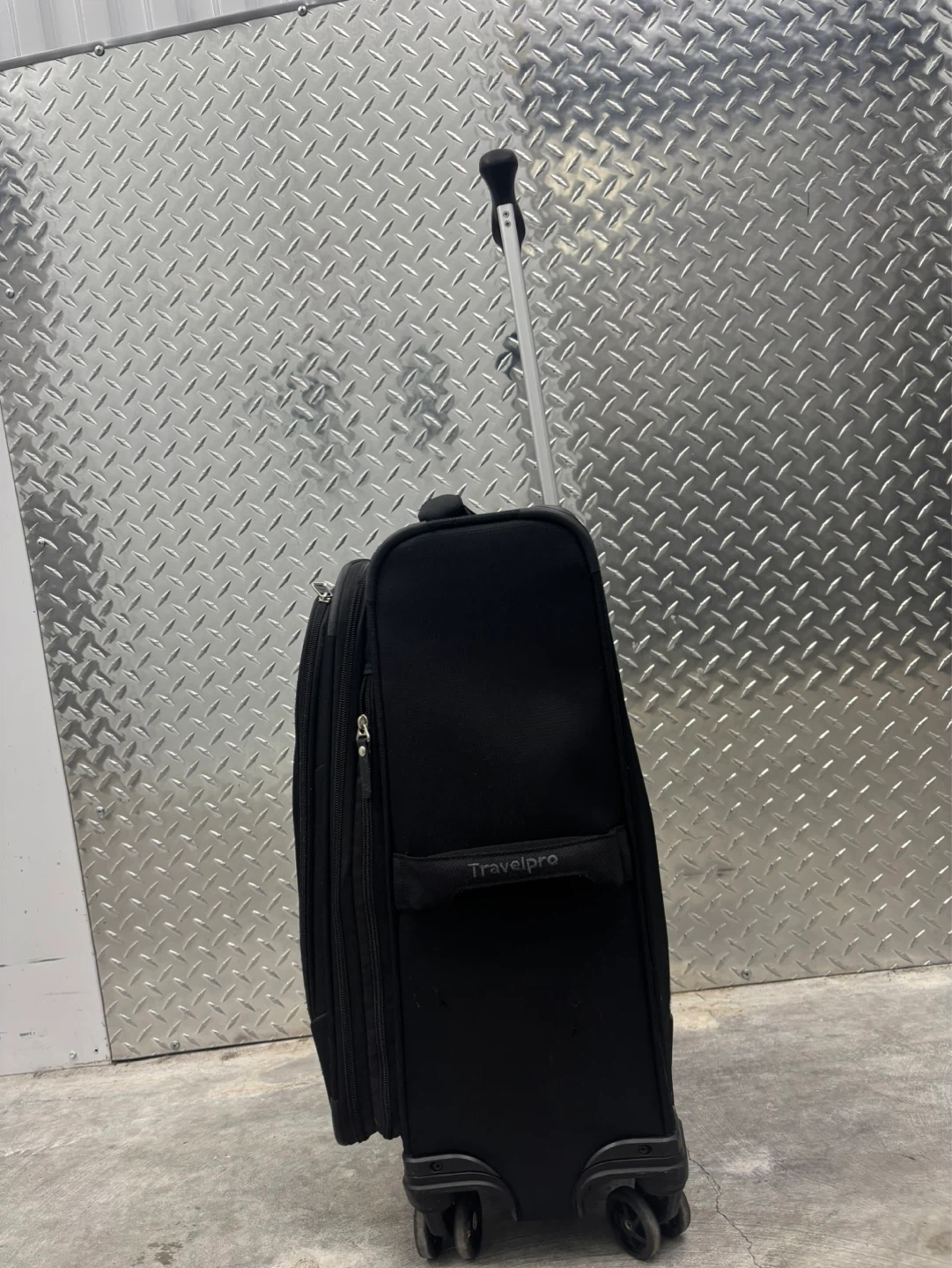 TravelPro Lightweight Carry-on Expandable Spinner - photo 3