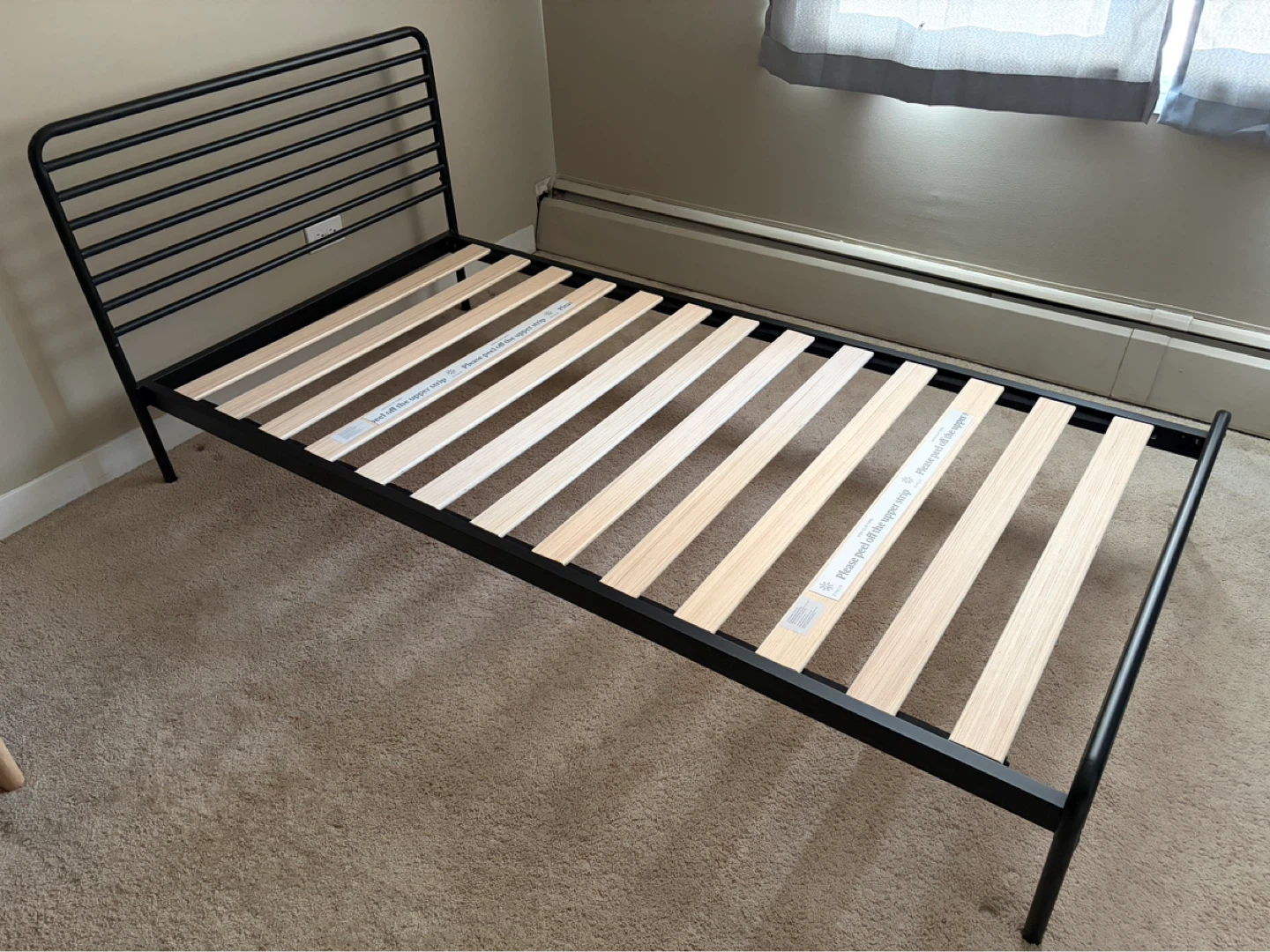 Zinus Twin Metal Bed Frame with Wooden Slats - photo 3