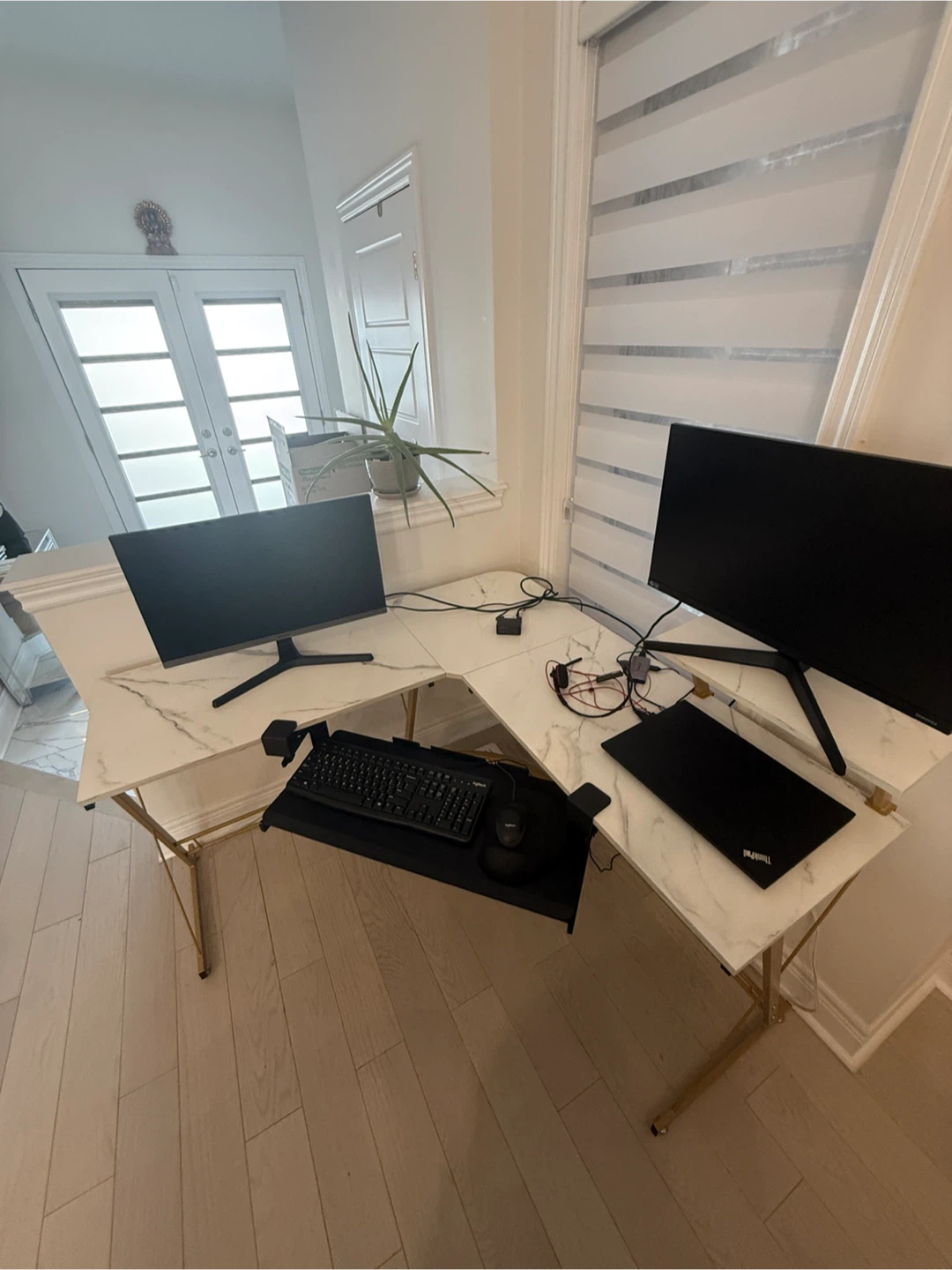 Corner L-Shaped Desk with Keyboard Tray - photo 4