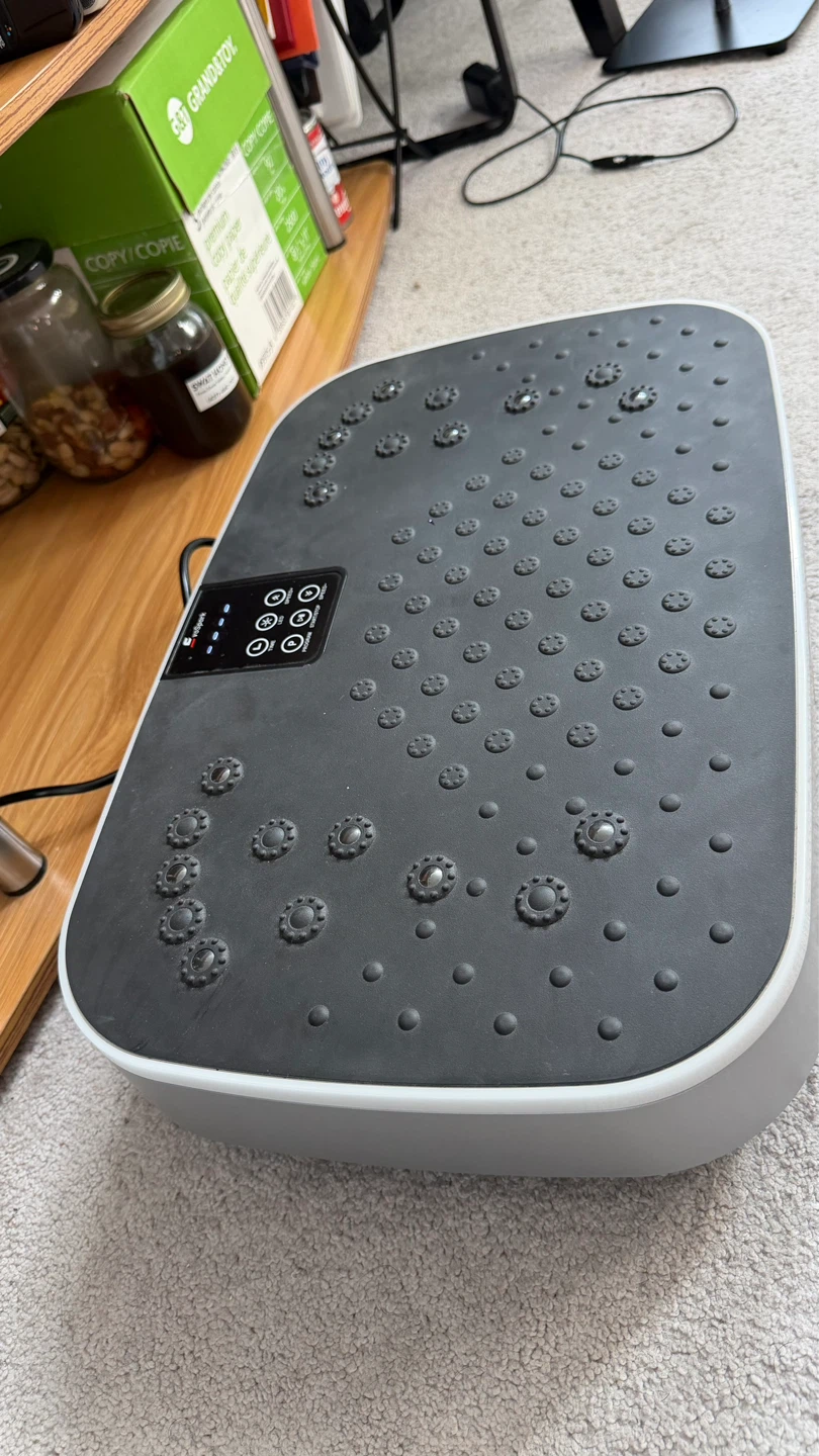 EvoSpark Vibration Plate - photo 2