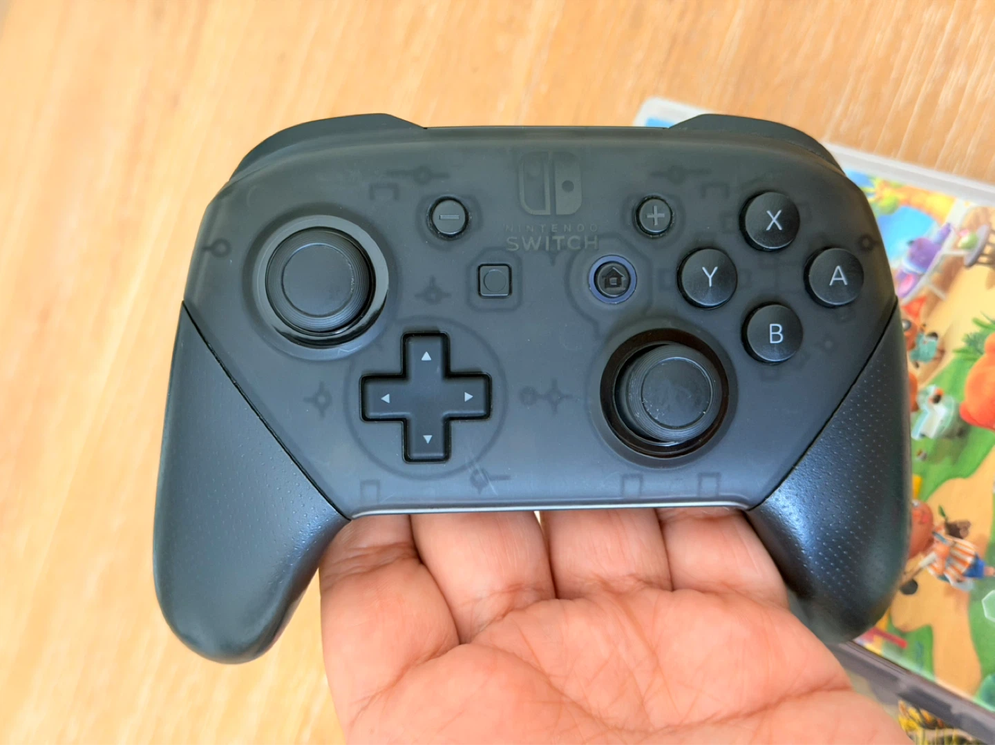 Nintendo Switch Pro Controller + games - photo 3
