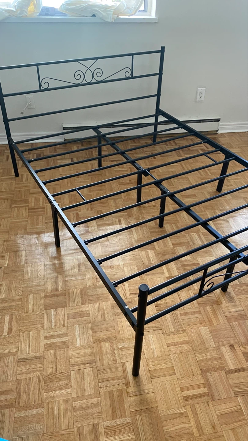 Queen Metal Bed Frame – Like New – Easy to Assemble