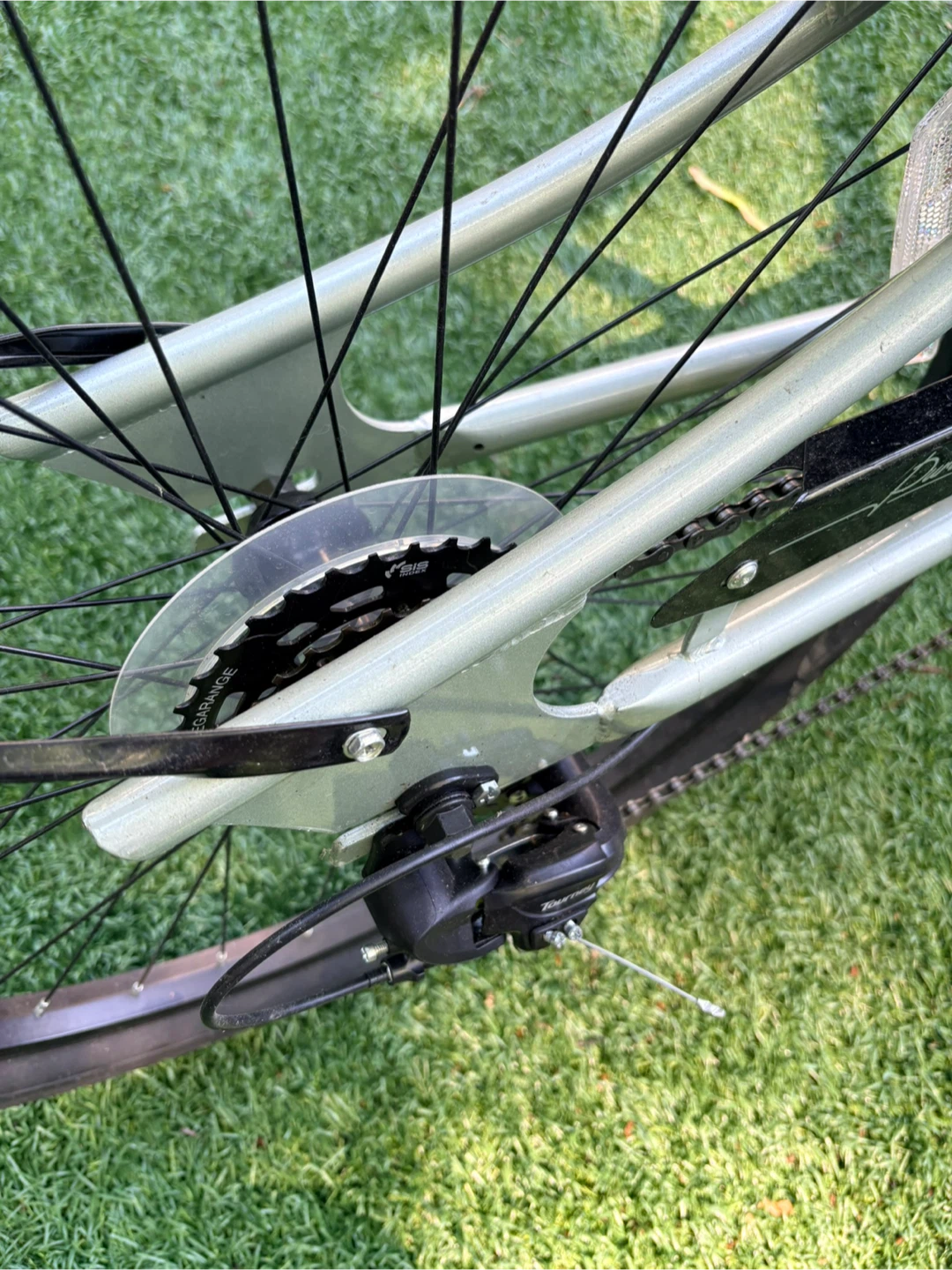 Capix Cruiser Bicycle - photo 4