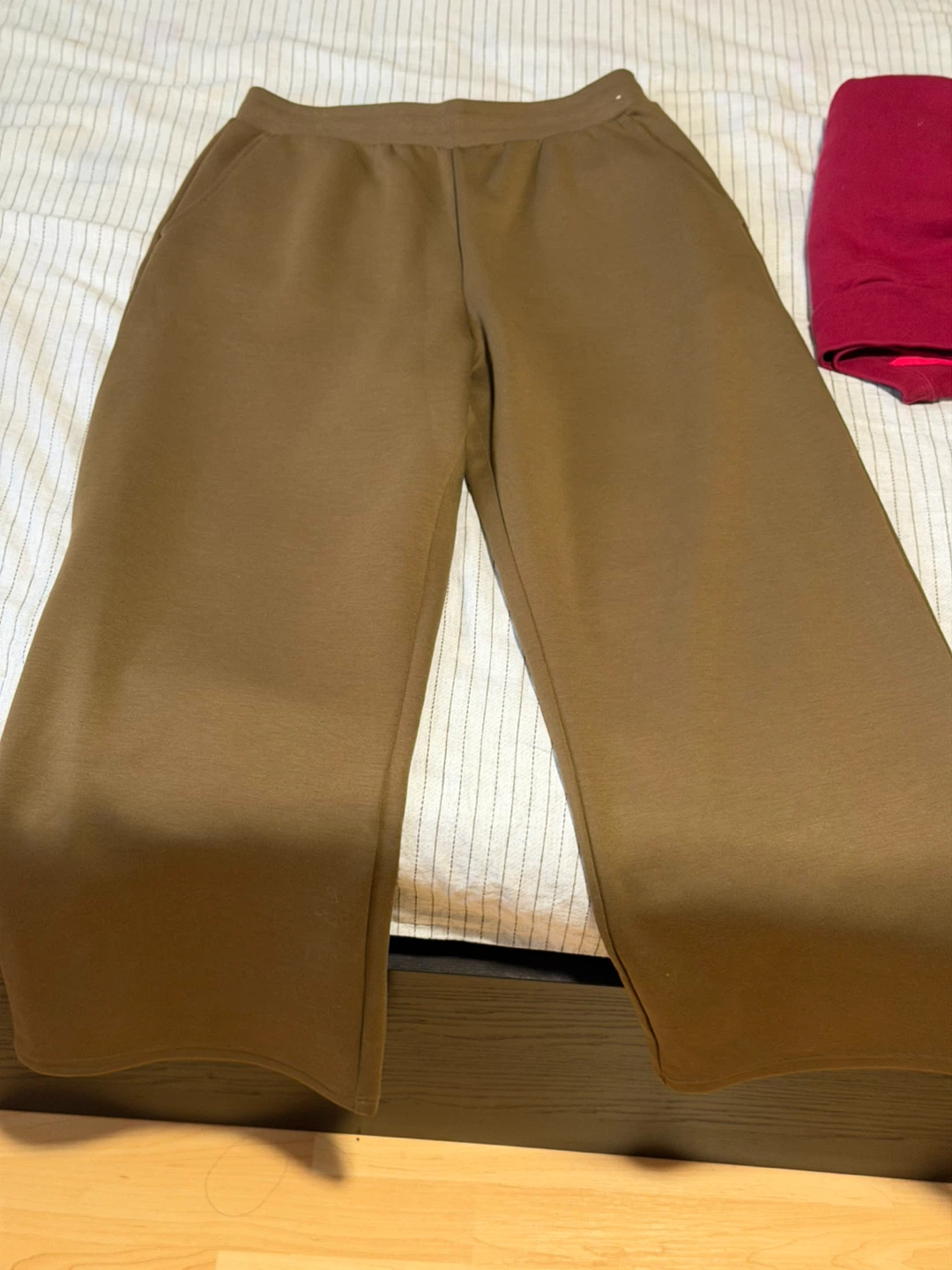 New UNIQLO Sweatpants, Columbia trail pants