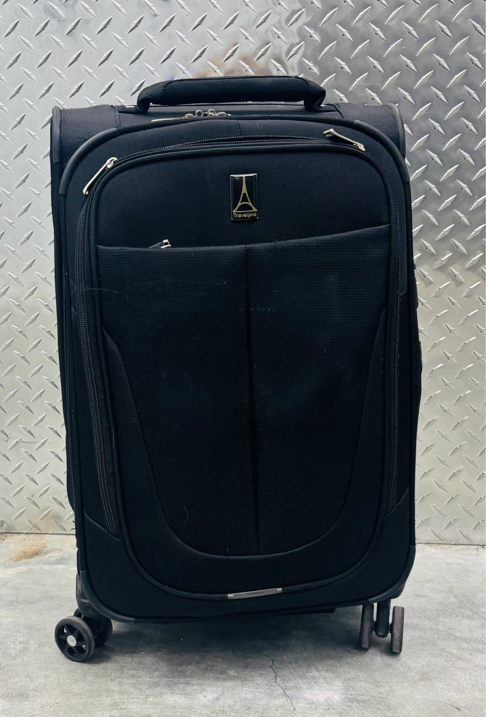 TravelPro Lightweight Carry-on Expandable Spinner