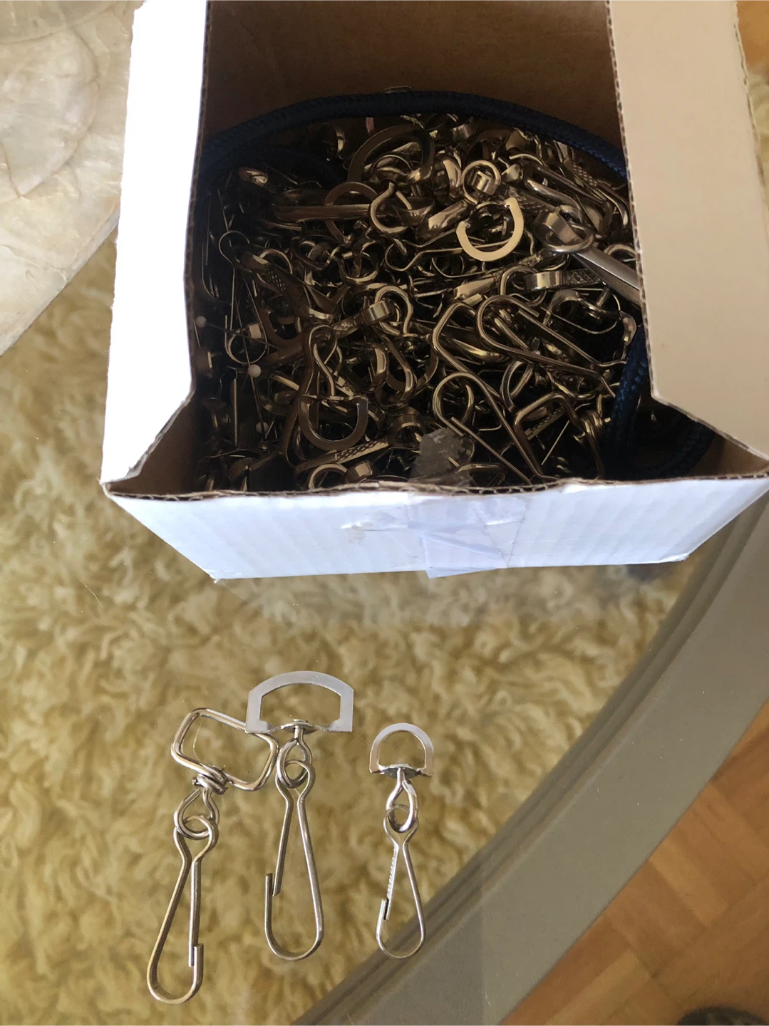 metal clips and lanyard fasteners