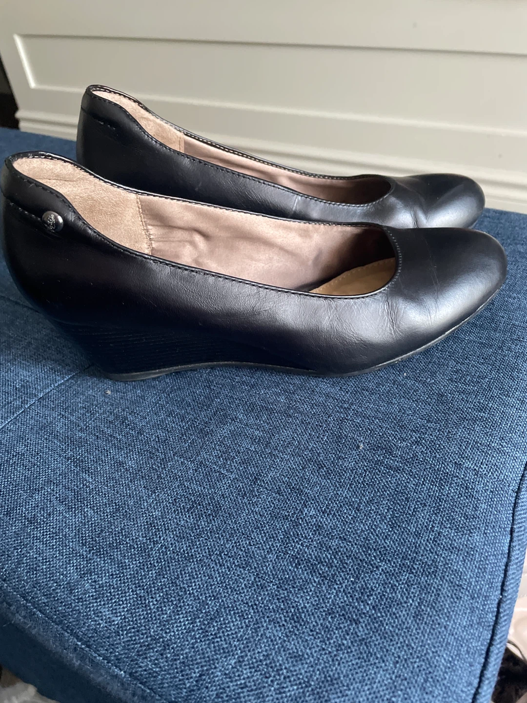 Hush Puppies Black Wedge Shoes - photo 2