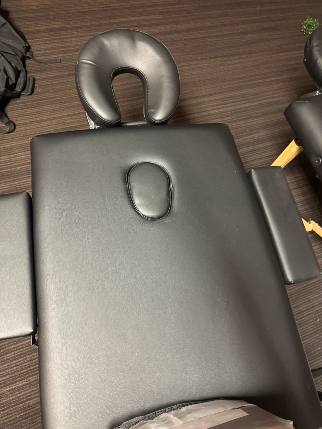 Black Massage Table with Adjustable Height - photo 2