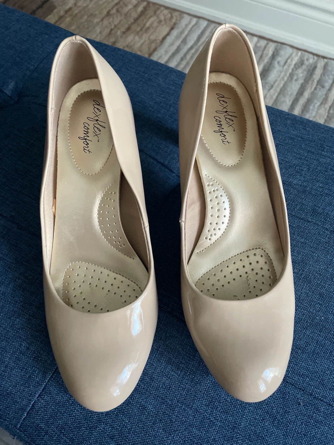 Dexflex Comfort Beige Patent Pumps - photo 2