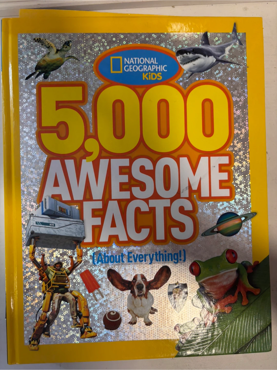 Hardcover - National Geographic Kids 5,000 Awesome Facts Book