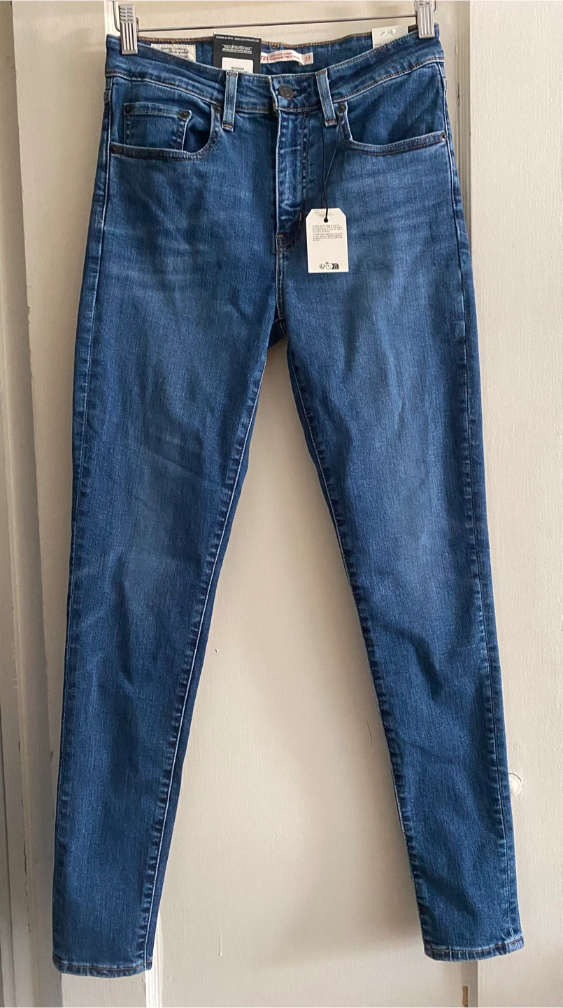 Levi's 721 High-Rise Skinny Jeans
