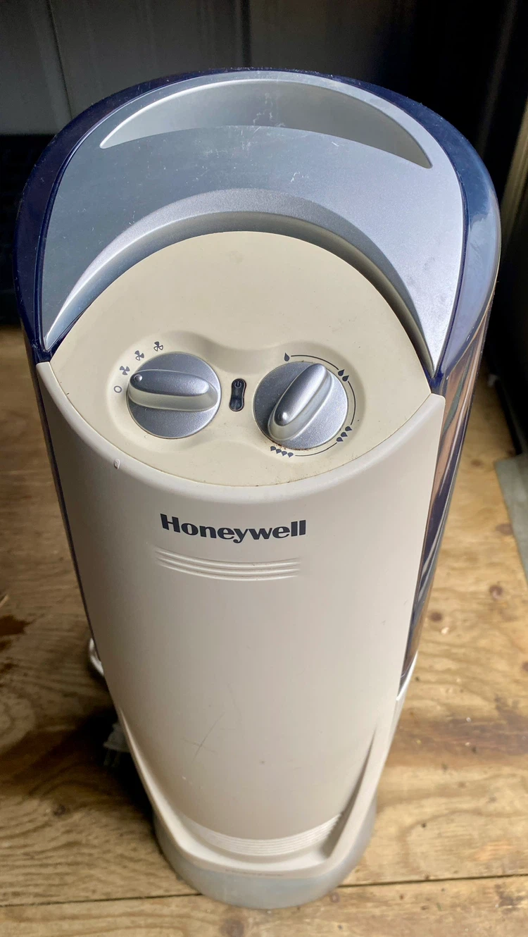 Honeywell QuietCare Humidifier - photo 2