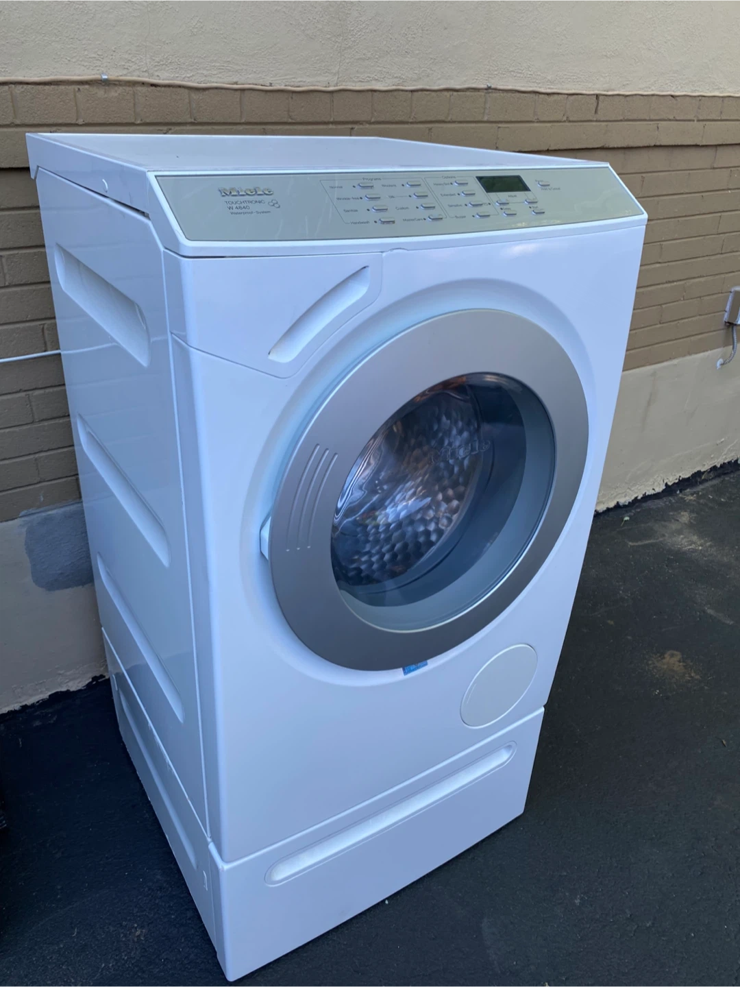 MIELE WASHING MACHINE W4840