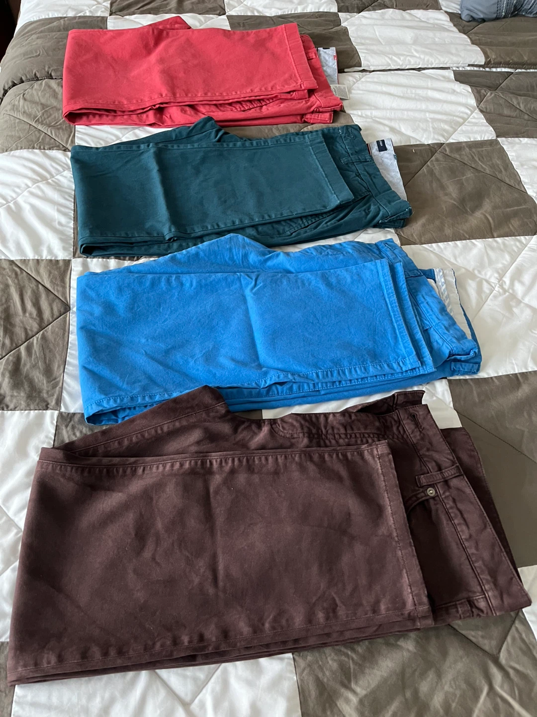 Bundle of 4 Pairs of Pants