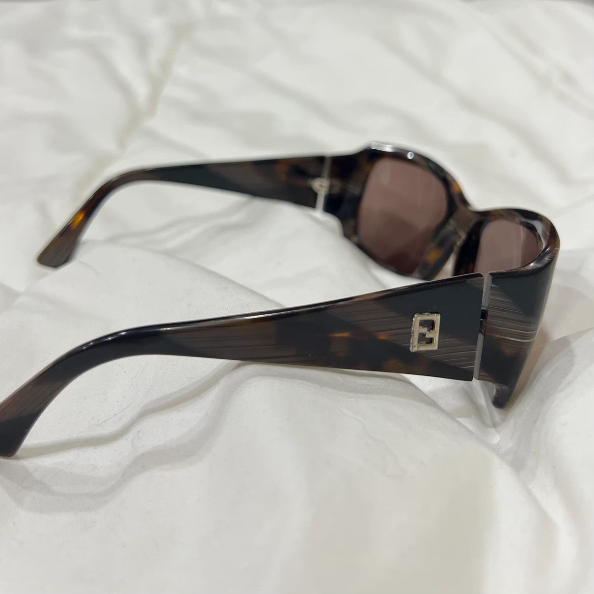 Fendi Sunglasses - photo 3