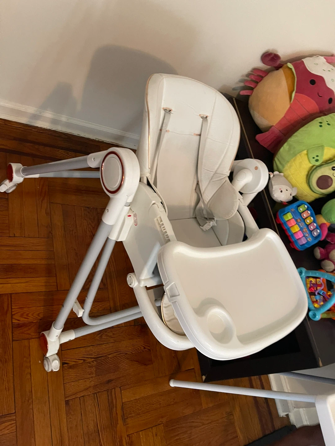 White Graco High Chair - photo 3