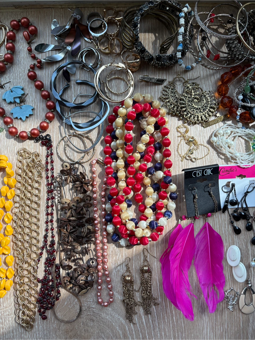 Vintage Jewelry Lot 100+ pieces - photo 2