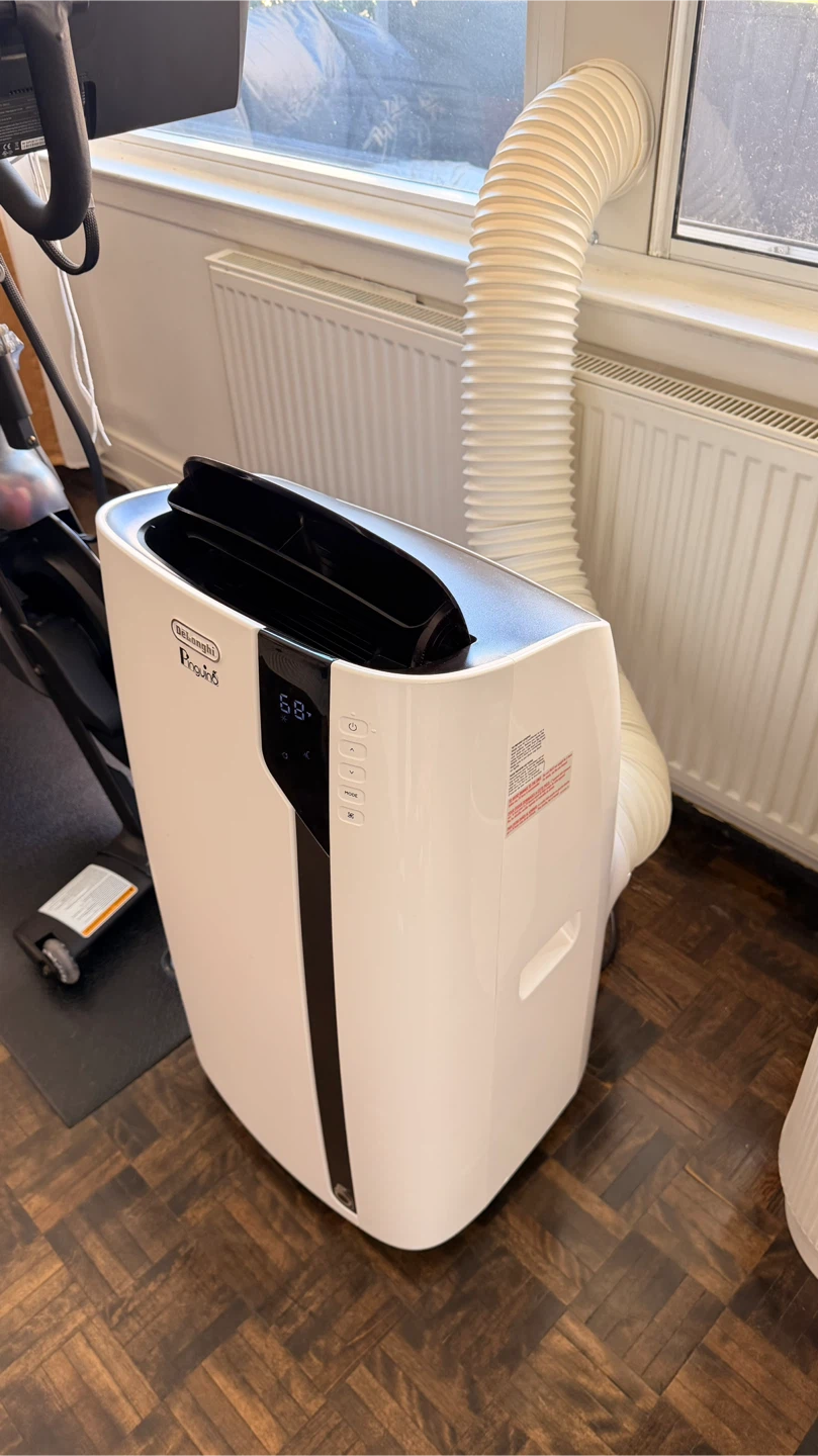 DeLonghi Pinguino Portable Air Conditioner 14,000 BTU - photo 2