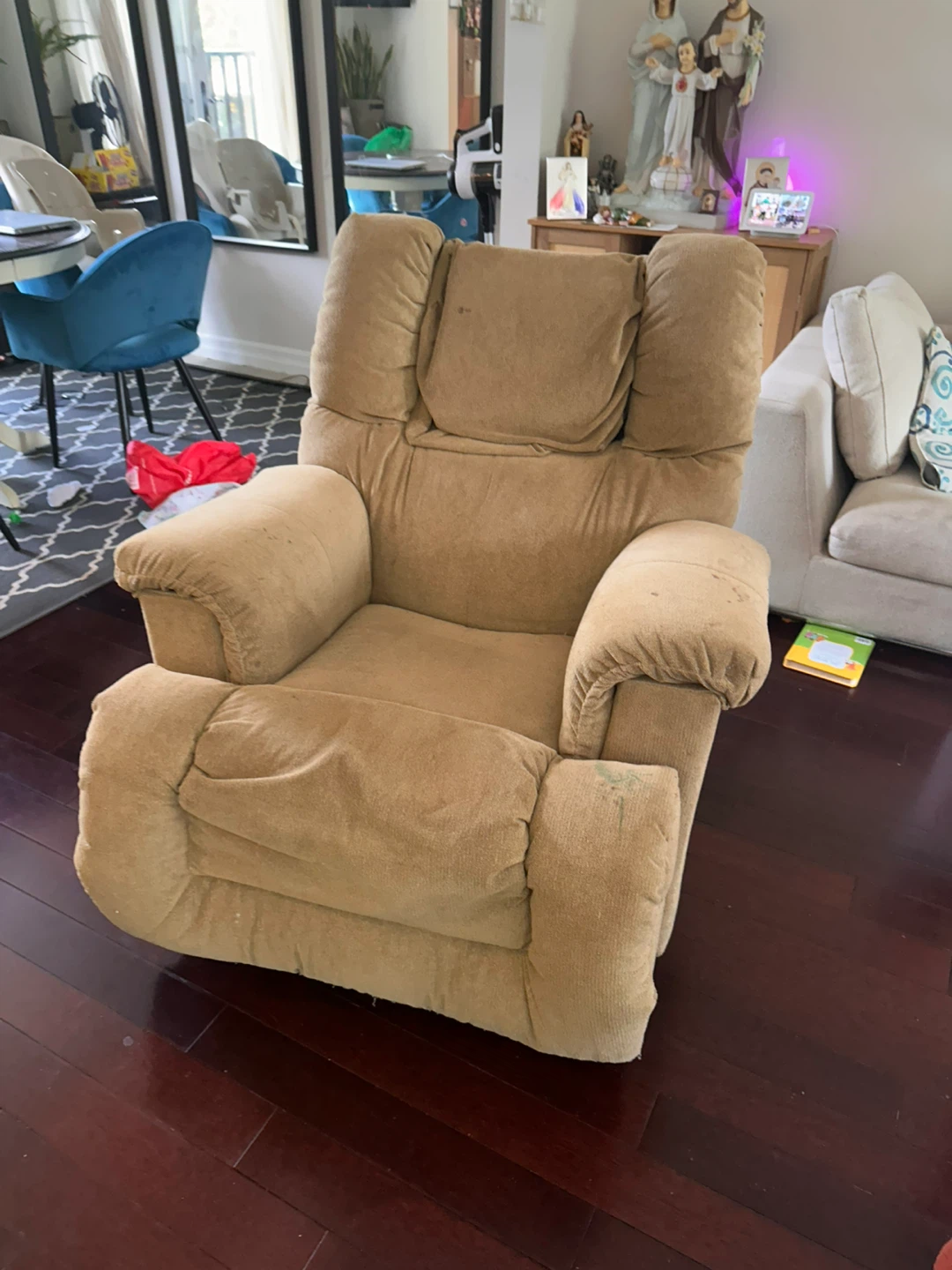 Tan Recliner Chair - photo 2