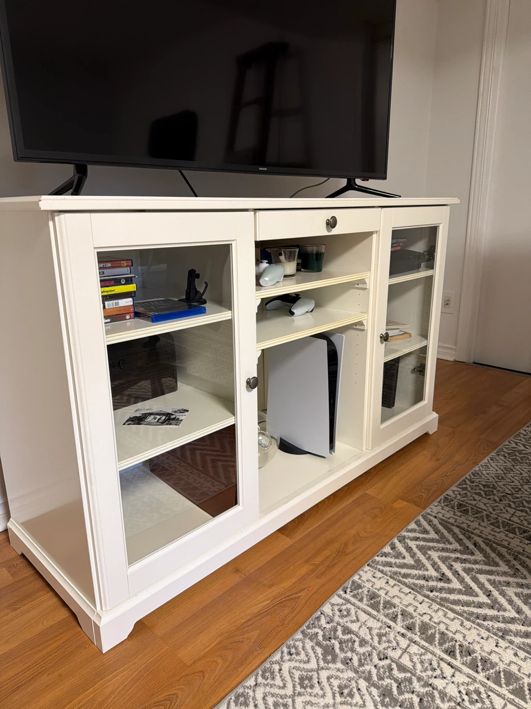 White TV Stand/Media Console with Glass Doors