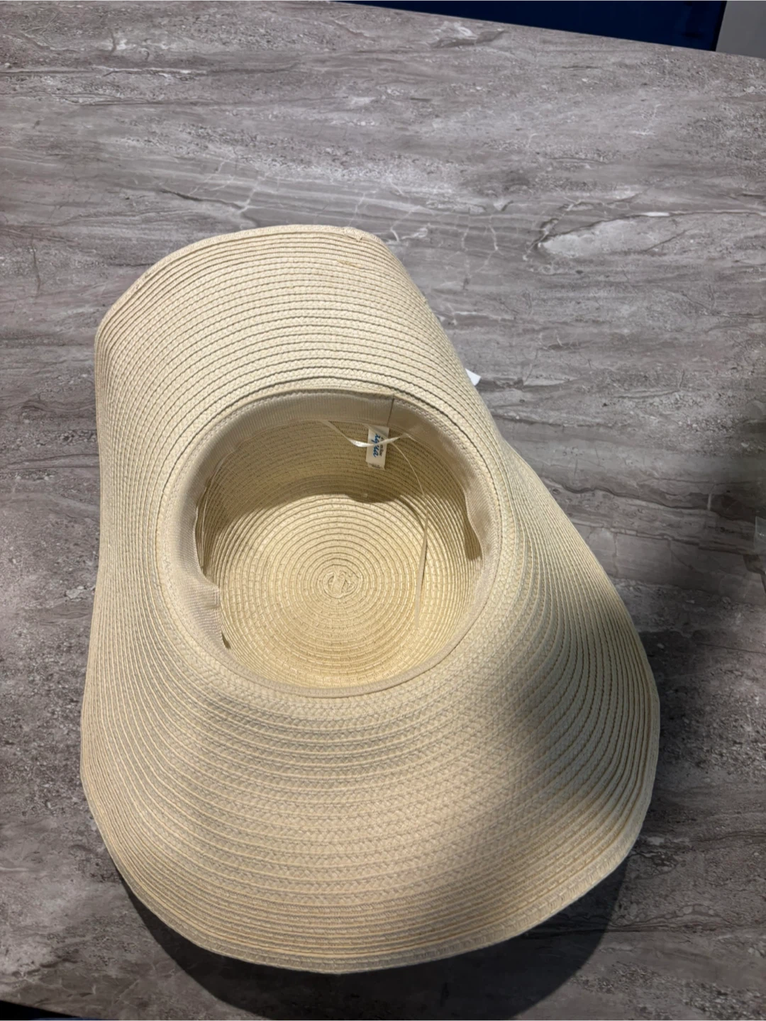 NEW WITH TAG straw Hat with Tassels - photo 4