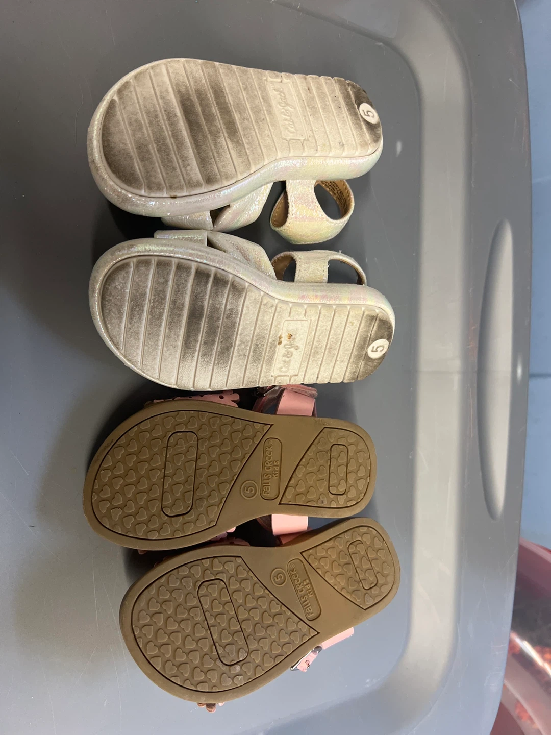 Toddler girl sandals size 5T - photo 2