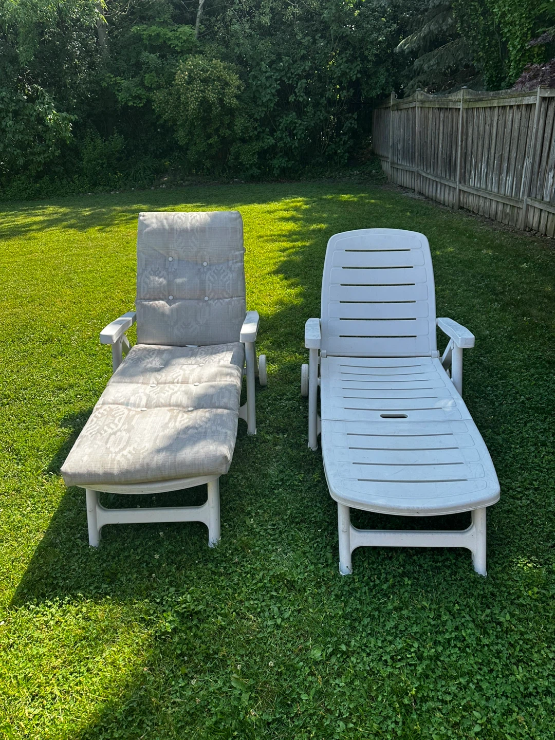 White Outdoor Lounge Chairs - photo 2