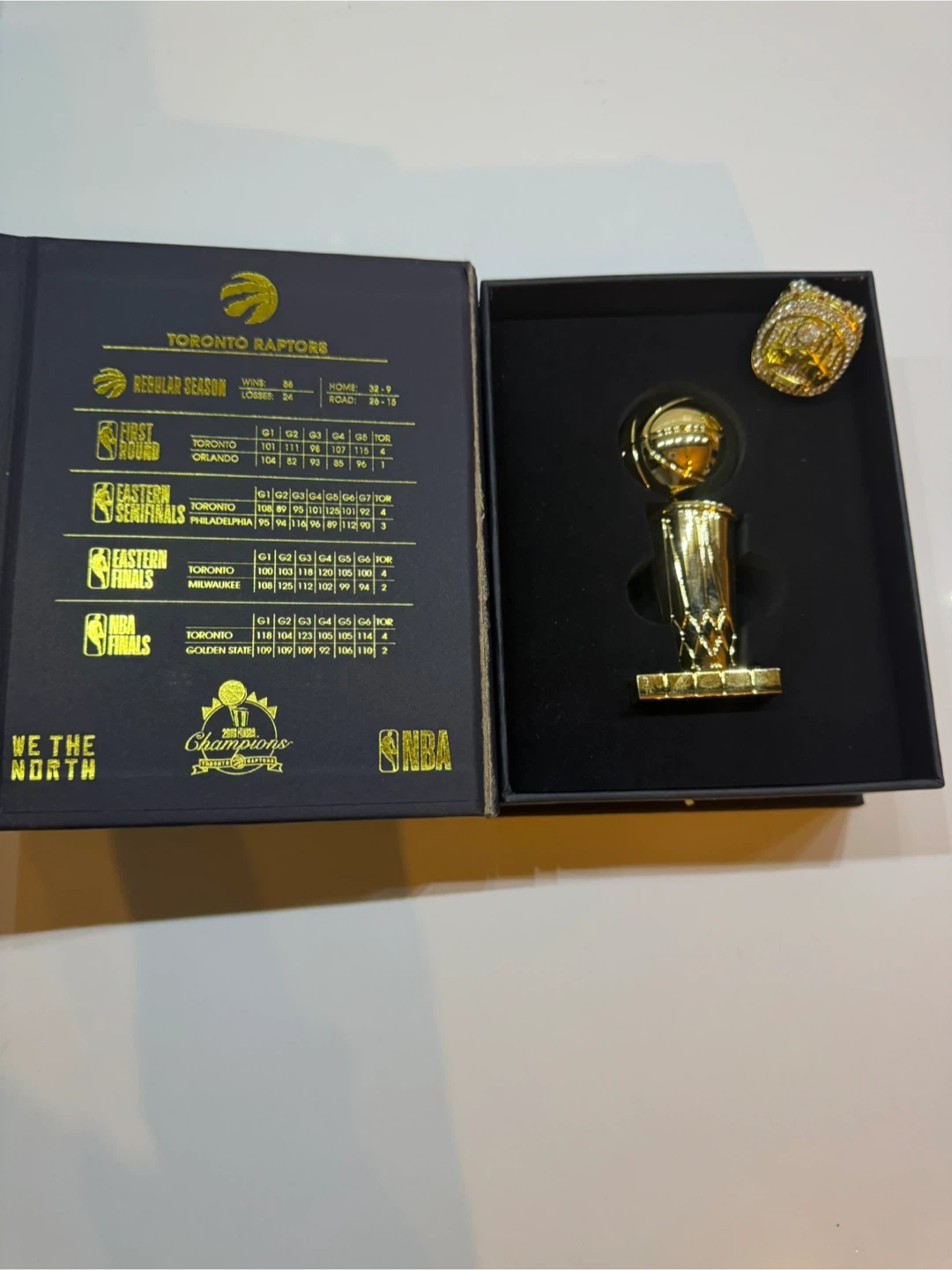Raptors collectible trophy & championship ring - photo 4