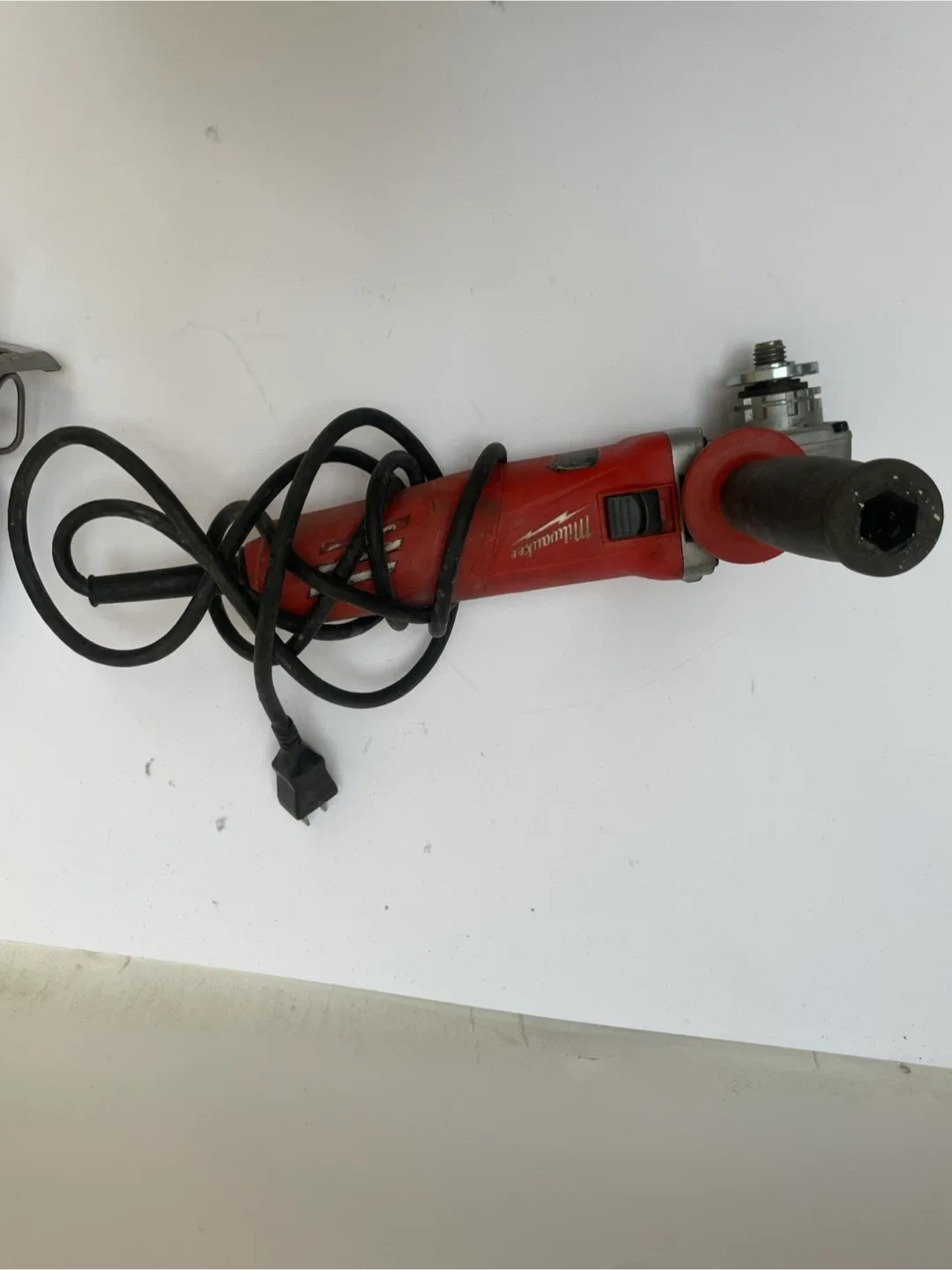 Milwaukee 1375-1 Angle Grinder - photo 2