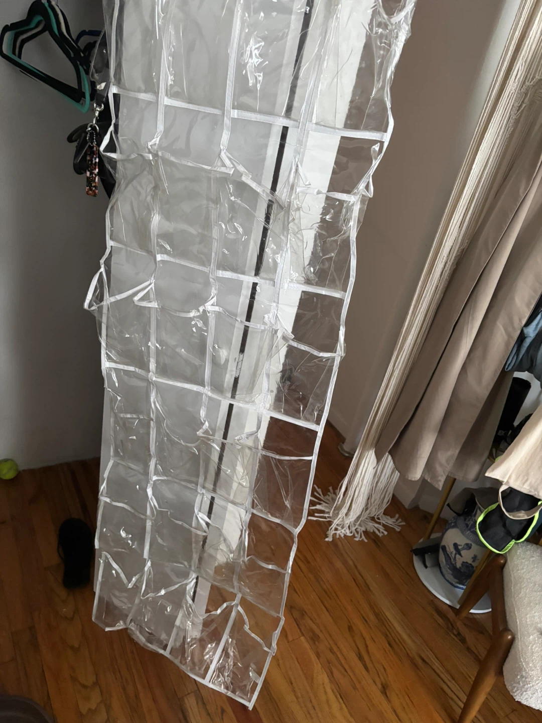 Hanging shoe organizer
