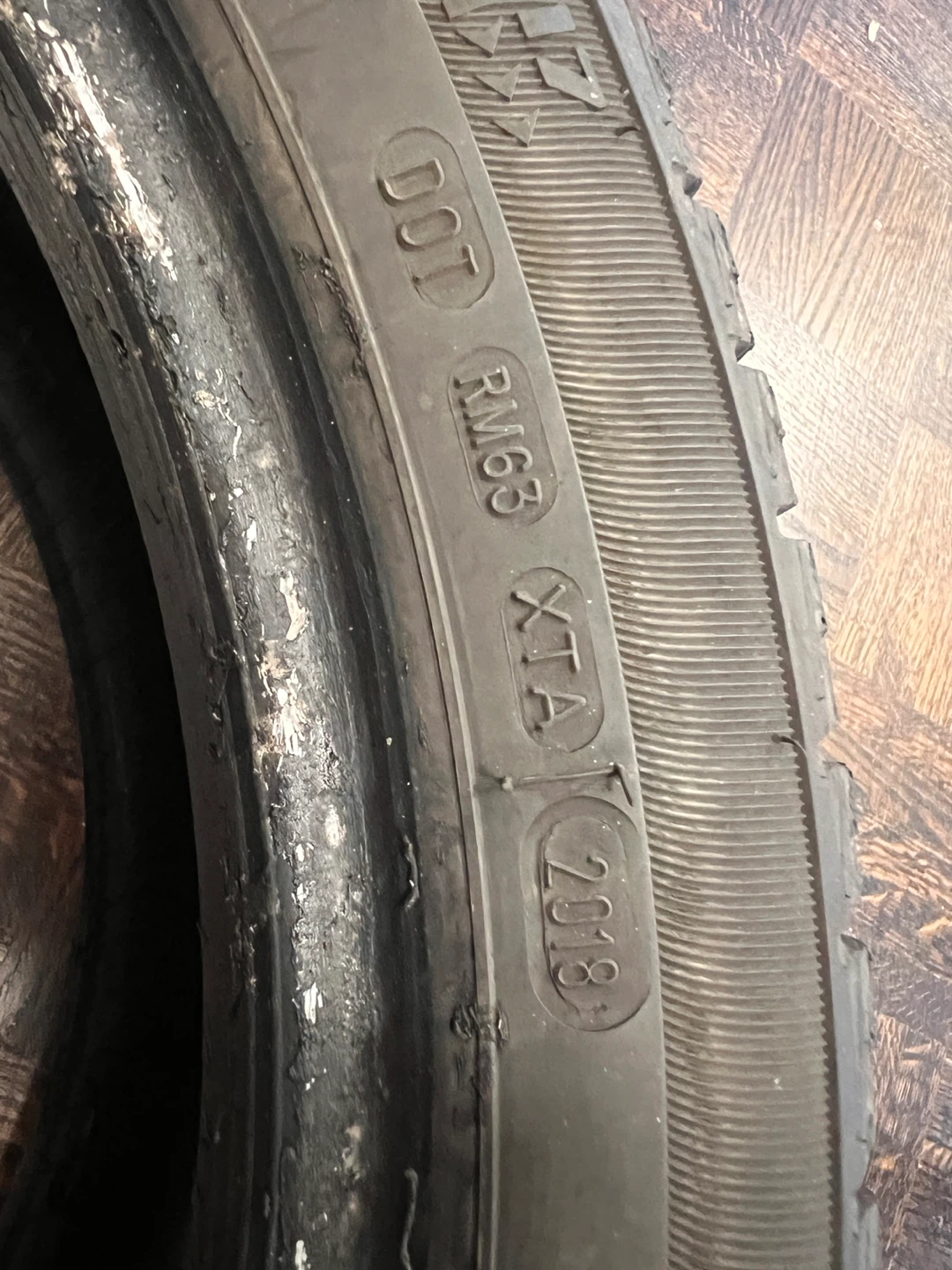 Winter tier Radial Tubeless Tire 215/45R17 - photo 3