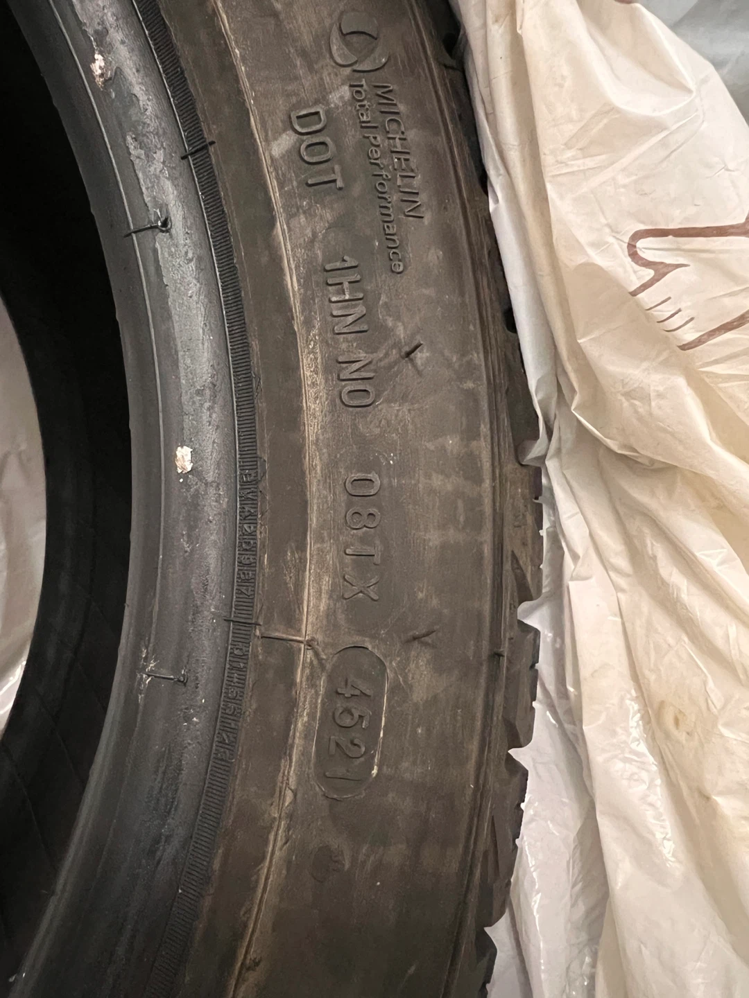 Winter tier Radial Tubeless Tire 215/45R17 - photo 5