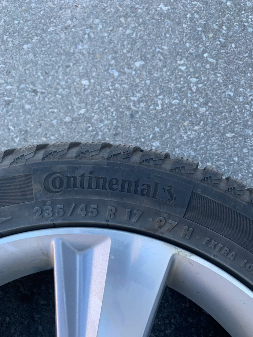 Acura rims and Continental Winter Tire 235/45 R 17 97H - photo 2